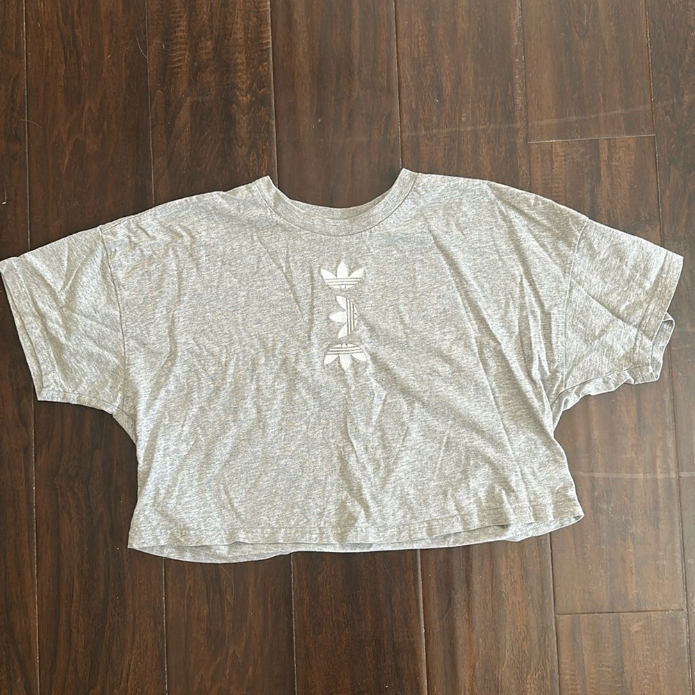 Adidas boxy crop top t shirt